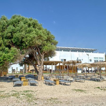 Epipleon Luxury Suites -106- Δωμάτιο 40Τμ Με Βεράντα 45Τμ Μπροστά Στην Θάλασσα Nafpaktos Bagian luar foto